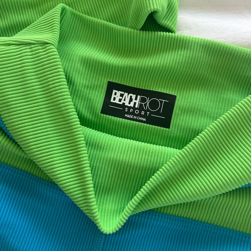 Beach Riot Colorblock Workout Set - Picture 4 of 7